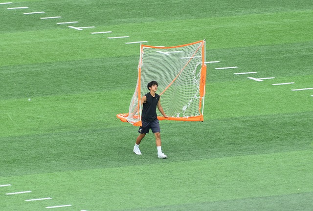 许多曾参加
